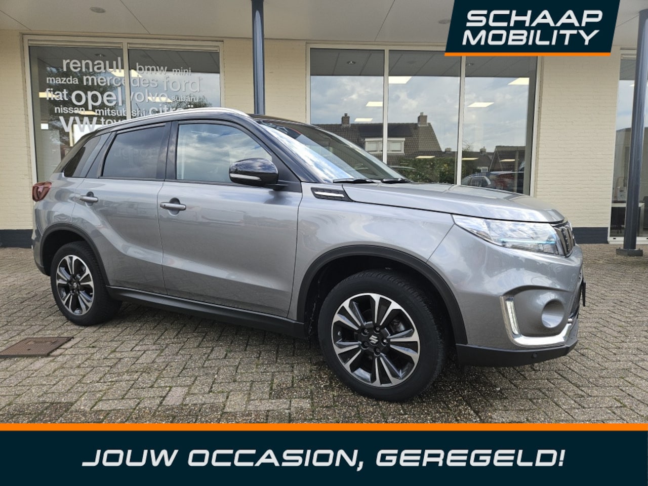 Suzuki Vitara - 1.4 Boosterjet Style Smart hybrid | Pano | 2 tone | Rijklaarprij - AutoWereld.nl