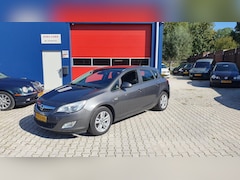 Opel Astra - 1.4 Turbo Edition AIRCO CLIMA CRUISE TREKHAAK LM VELGEN