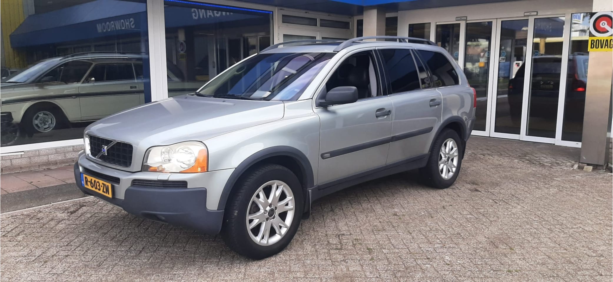 Volvo XC90 - 2.5 T Exclusive SCHUIFDAK/XENON/YOUNGTIMER - AutoWereld.nl