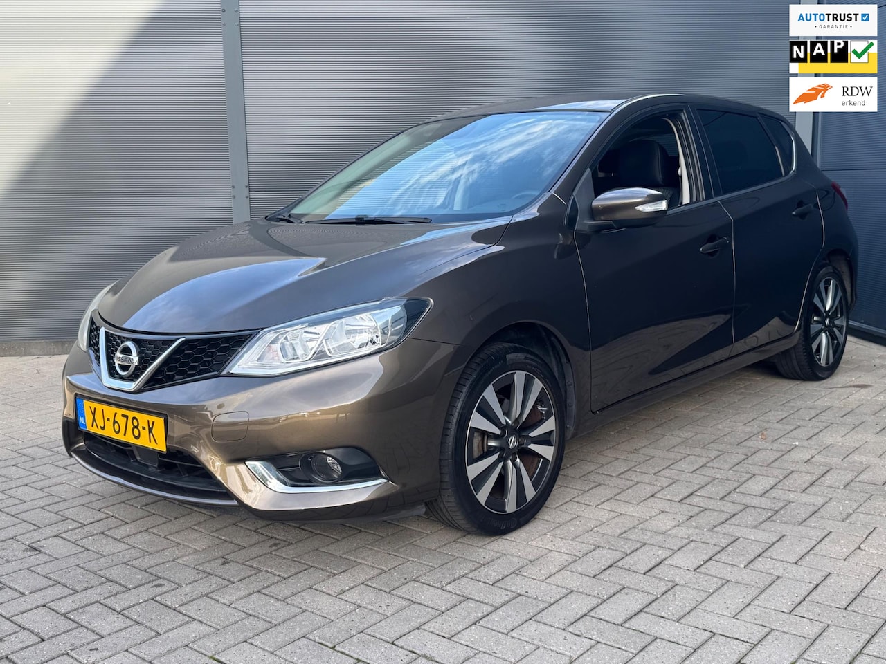 Nissan Pulsar - 1.2 DIG-T Black Edition / Camera / Navi / Trekhaak - AutoWereld.nl