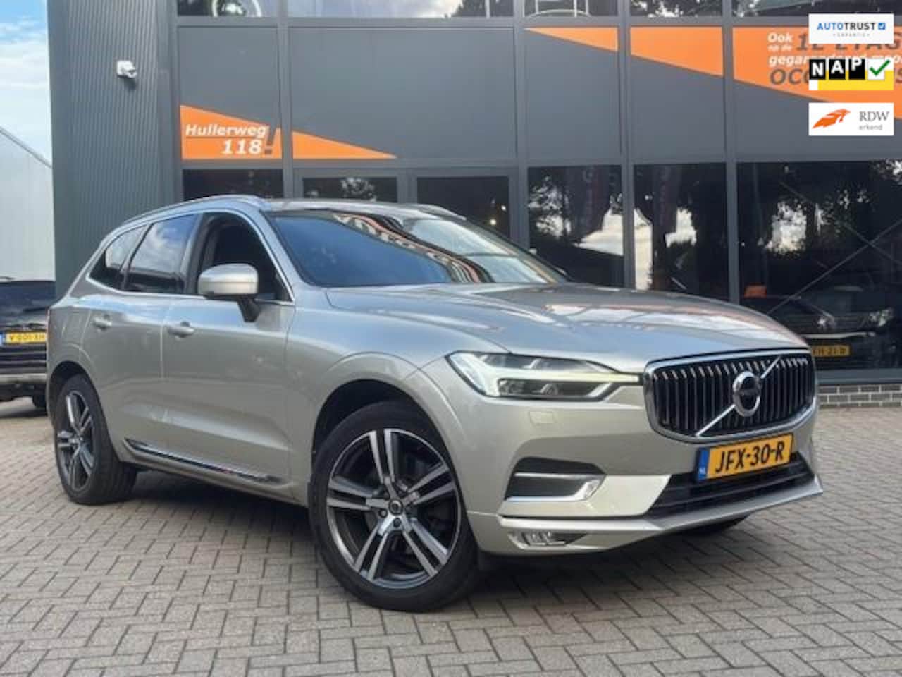 Volvo XC60 - 2.0 T5 AWD Inscription/pano/navi/cruise/leder/stoelverw - AutoWereld.nl