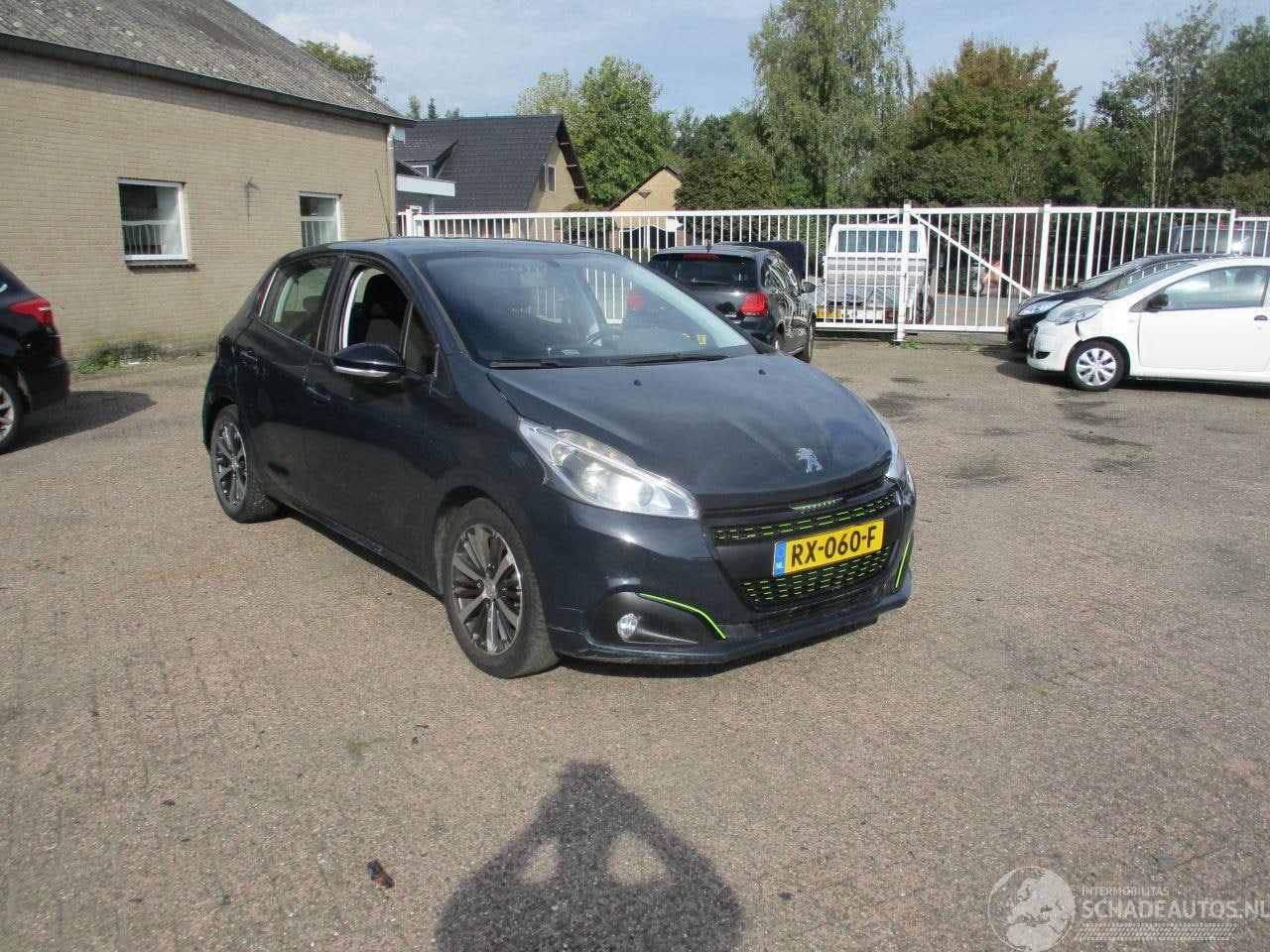Peugeot 208 - 1.2 PureTech Allure 1.2 PureTech Allure - AutoWereld.nl
