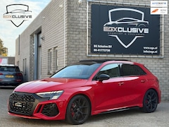 Audi RS3 - Sportback 2.5 TFSI Quattro RS ZETELS | PANO | ACC | LANE | ELEKTRISCHE STOELEN