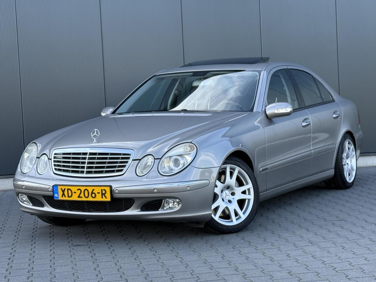 Mercedes-Benz E-klasse - 500 V8 Elegance Schuifdak - Leder - Navi - Youngtimer - AutoWereld.nl