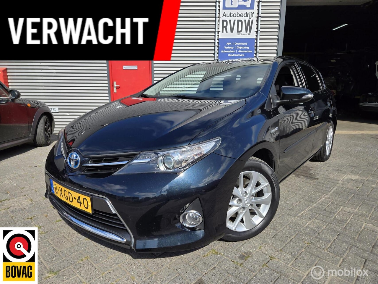 Toyota Auris - 1.8 Hybrid Lease+ Panonorama dak -Navi - AutoWereld.nl