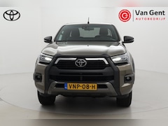 Toyota HiLux - 2.8 D-4D Xtra Cab Invincible | Trekhaak | Navigatie | Leder | Treeplanken | Stoelverwarmin