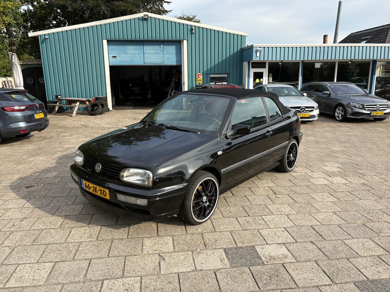 Volkswagen Golf Cabriolet - 1.8 1.8 - AutoWereld.nl