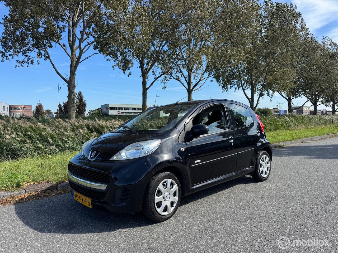 Peugeot 107 - 1.0-12V XS 1.0-12V XS - AutoWereld.nl