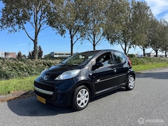 Peugeot 107 - 1.0-12V XS