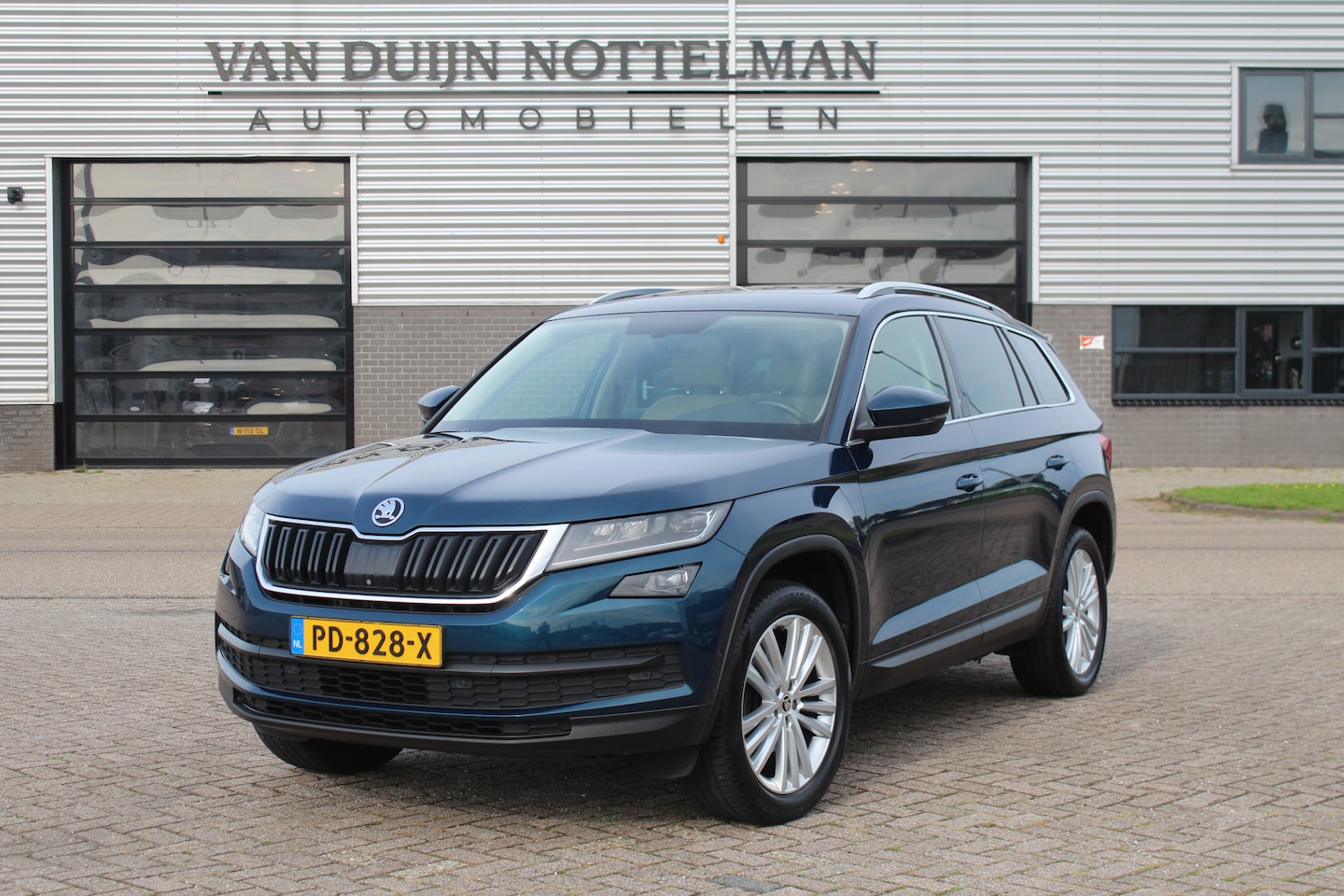 Skoda Kodiaq - 1.4 TSI ACT Style Business / Panoramadak / Leer / N.A.P. - AutoWereld.nl