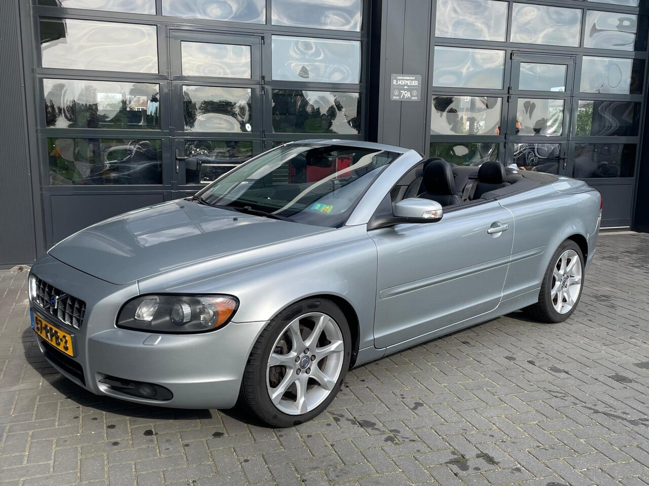 Volvo C70 Convertible - 2.4 D5 Momentum | Cabrio | Automaat | Onderhoudshistorie bekend - AutoWereld.nl