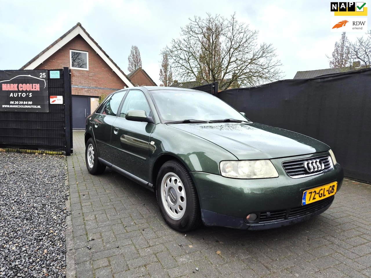 Audi A3 - 1.6 Attraction 5 Drs Automaat Clima Cruise Trekhaak - AutoWereld.nl