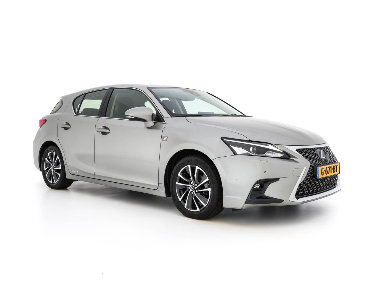 Lexus CT 200h - Edition-30 Aut. *FULL-LED | ALCANTARA | NAVI-FULLMAP | HEATED-COMFORTSEATS | CAMERA | KEYL - AutoWereld.nl