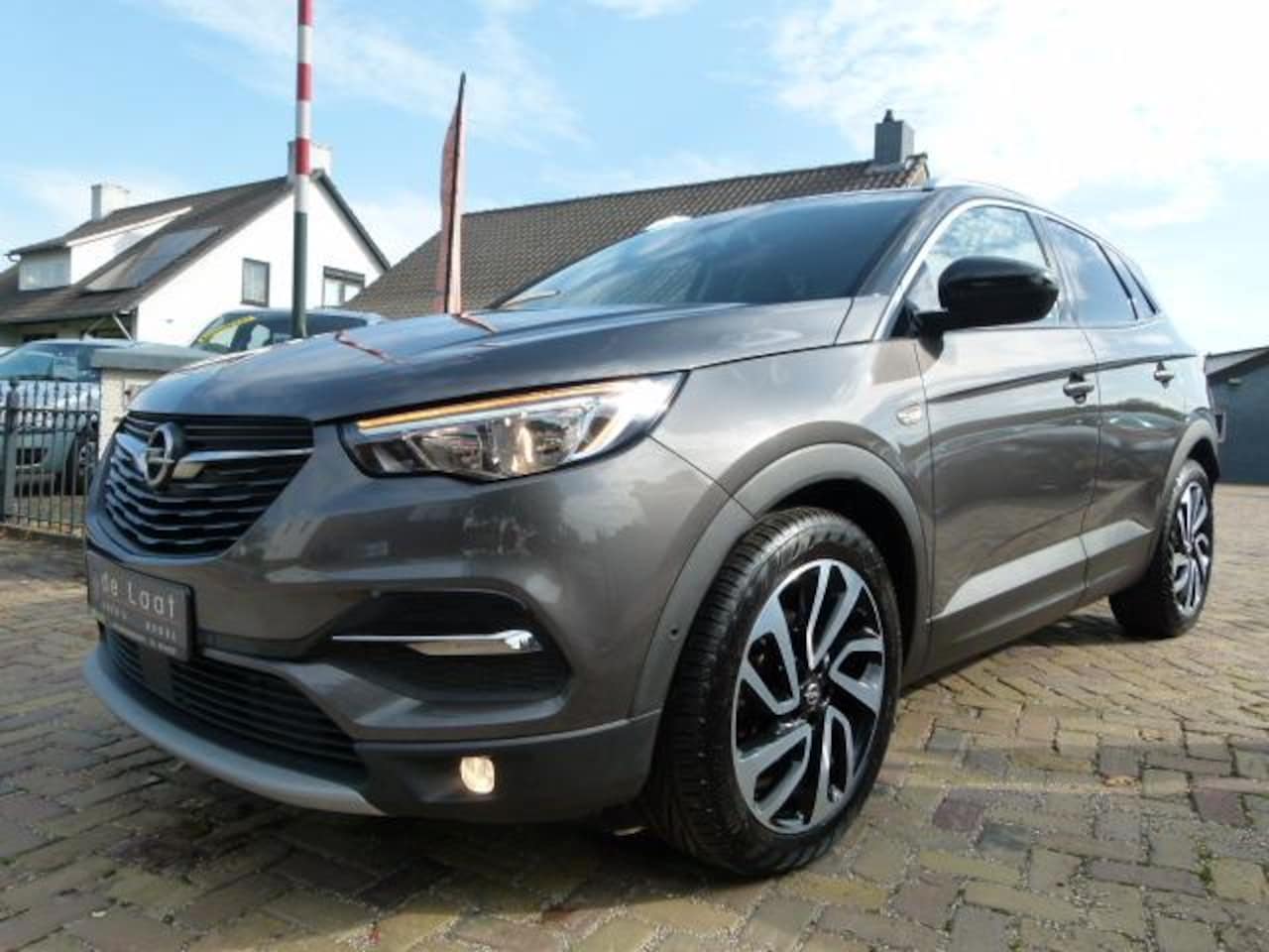 Opel Grandland X - 1.2 Turbo Innovation 1.2 Turbo Innovation, 19"LMV/CARPLAY/NAVI/CLIMA - AutoWereld.nl