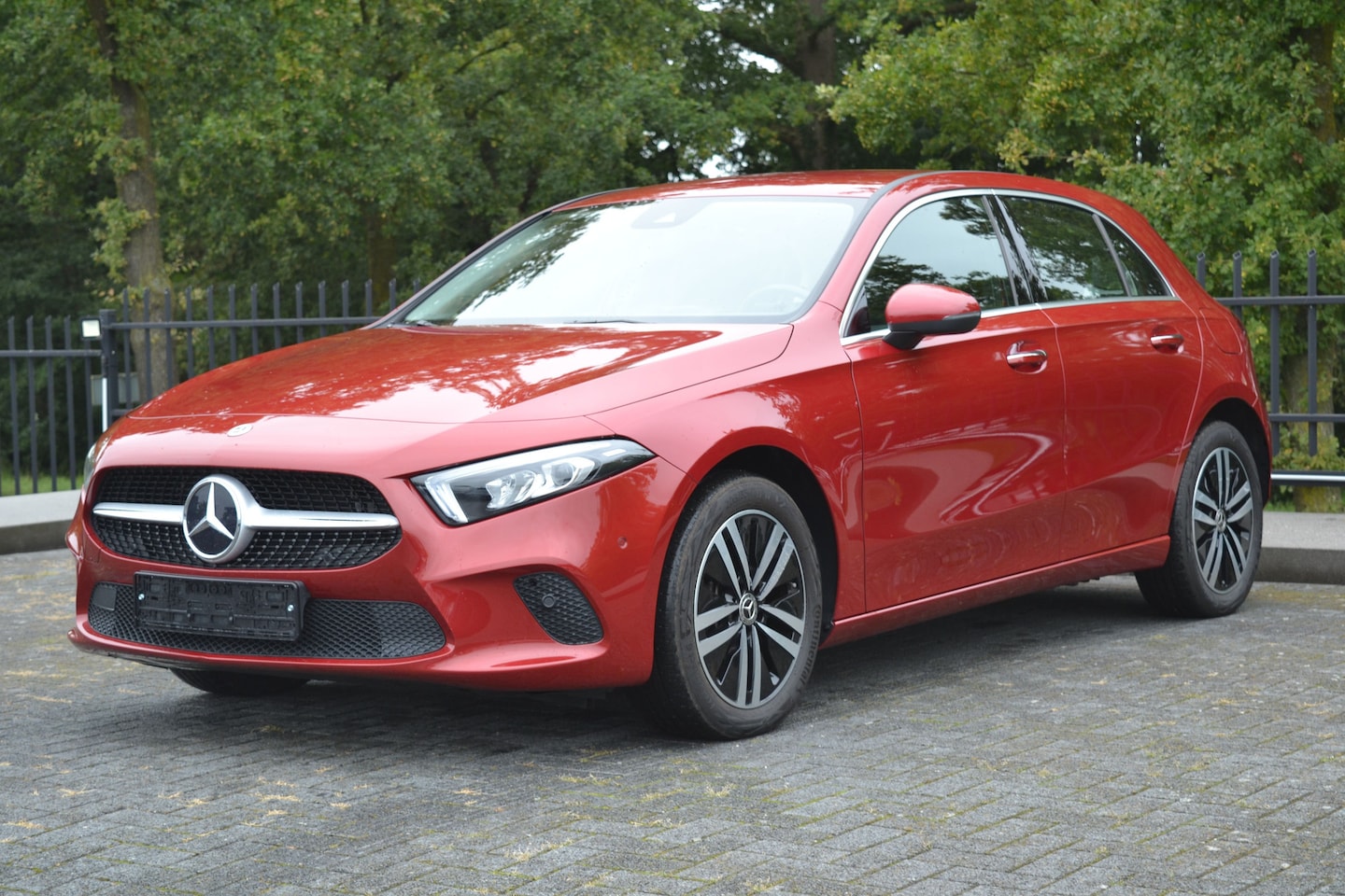 Mercedes-Benz A-klasse - 250 e Business Line Apple Car Play | Trekhaak | Stoelverwarming - AutoWereld.nl