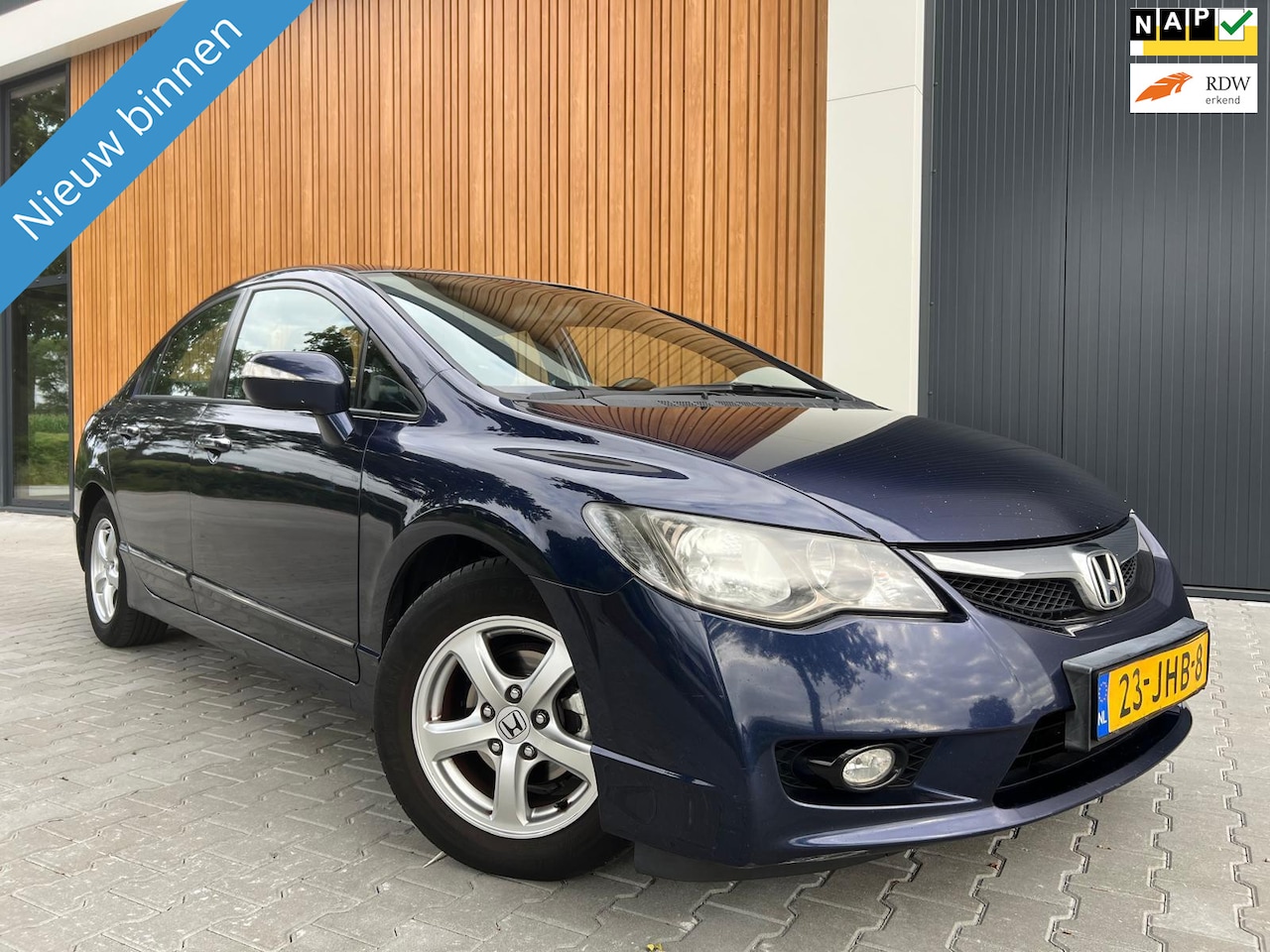 Honda Civic - 1.3 Hybrid|4-deurs|Automaat|Airco|Lmv - AutoWereld.nl
