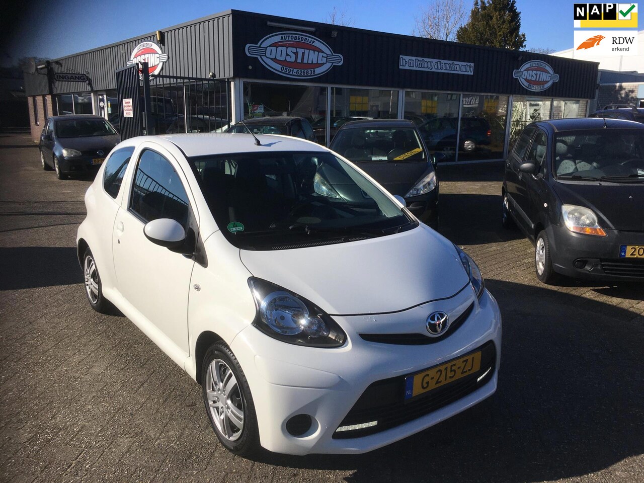Toyota Aygo - 1.0 VVT-i Access(st-bekr,airco,led-verlichting,bj12,4999,-) - AutoWereld.nl