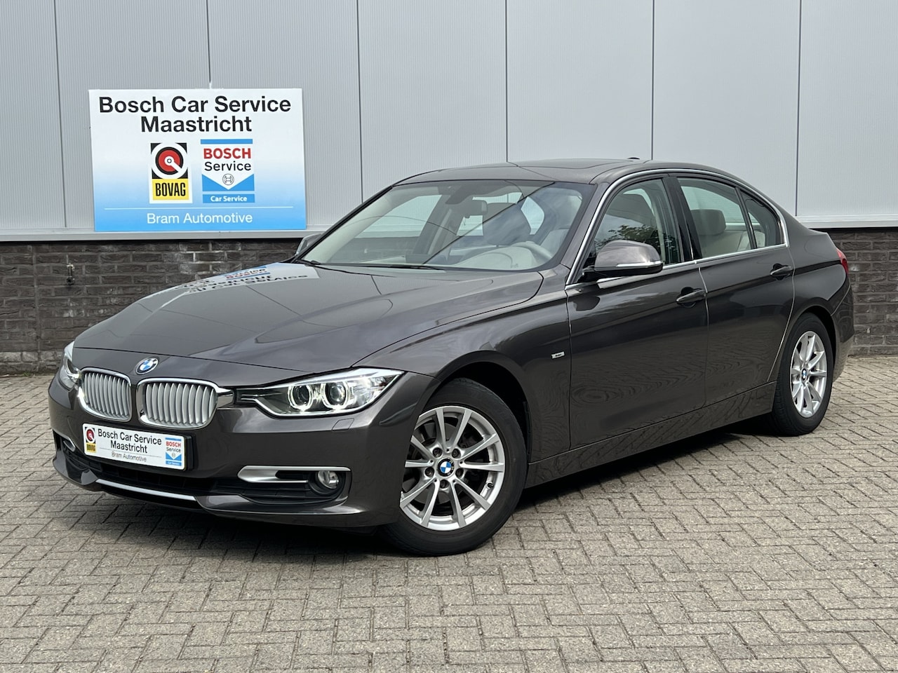 BMW 3-serie - 320i Edition High Executive | Schuifdak | Leer | Nwe Ketting | EfficientDynamics | Xenon | - AutoWereld.nl