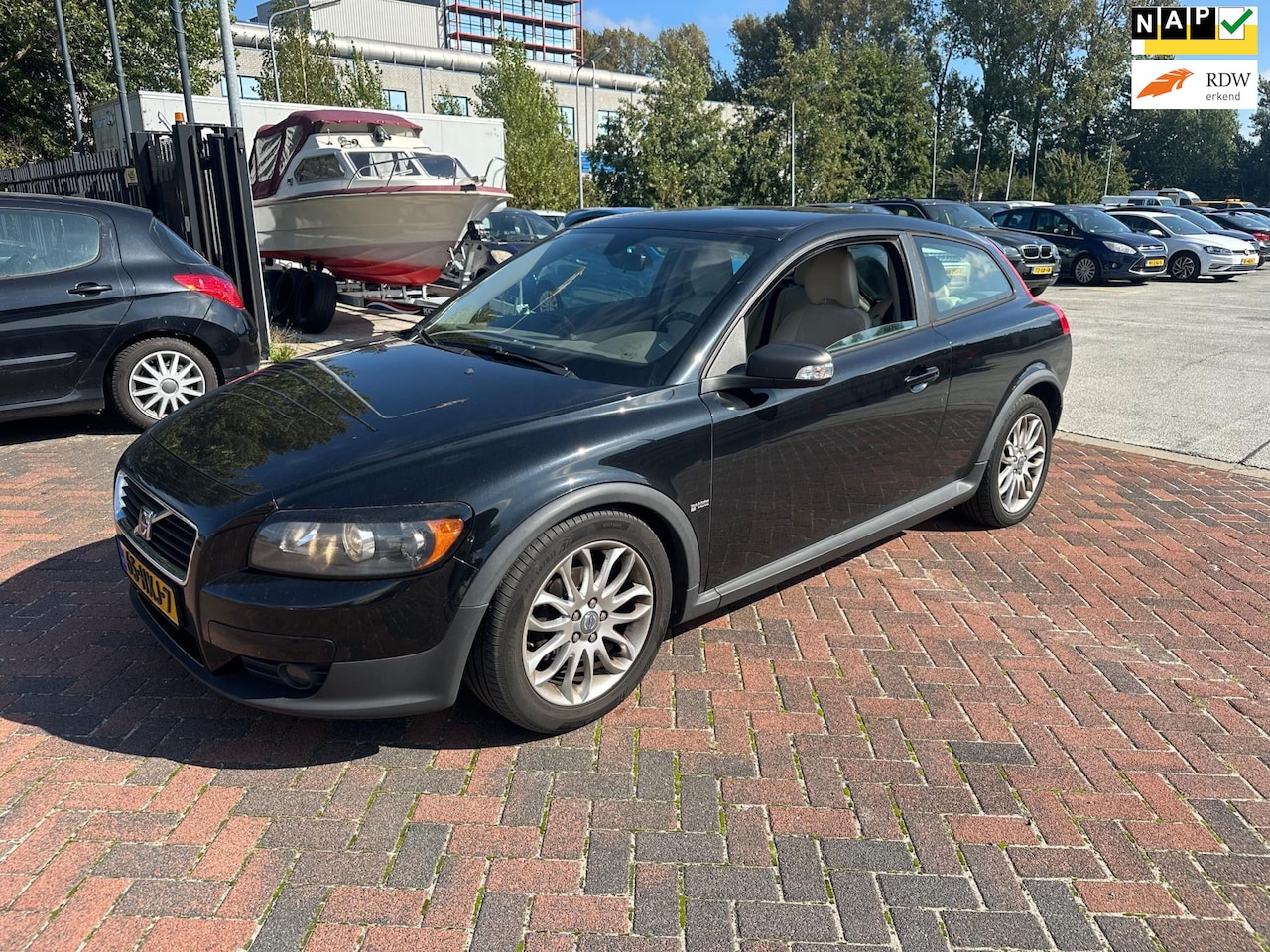Volvo C30 - 1.6D DRIVe Sport Airco! Zwart! Leder! - AutoWereld.nl