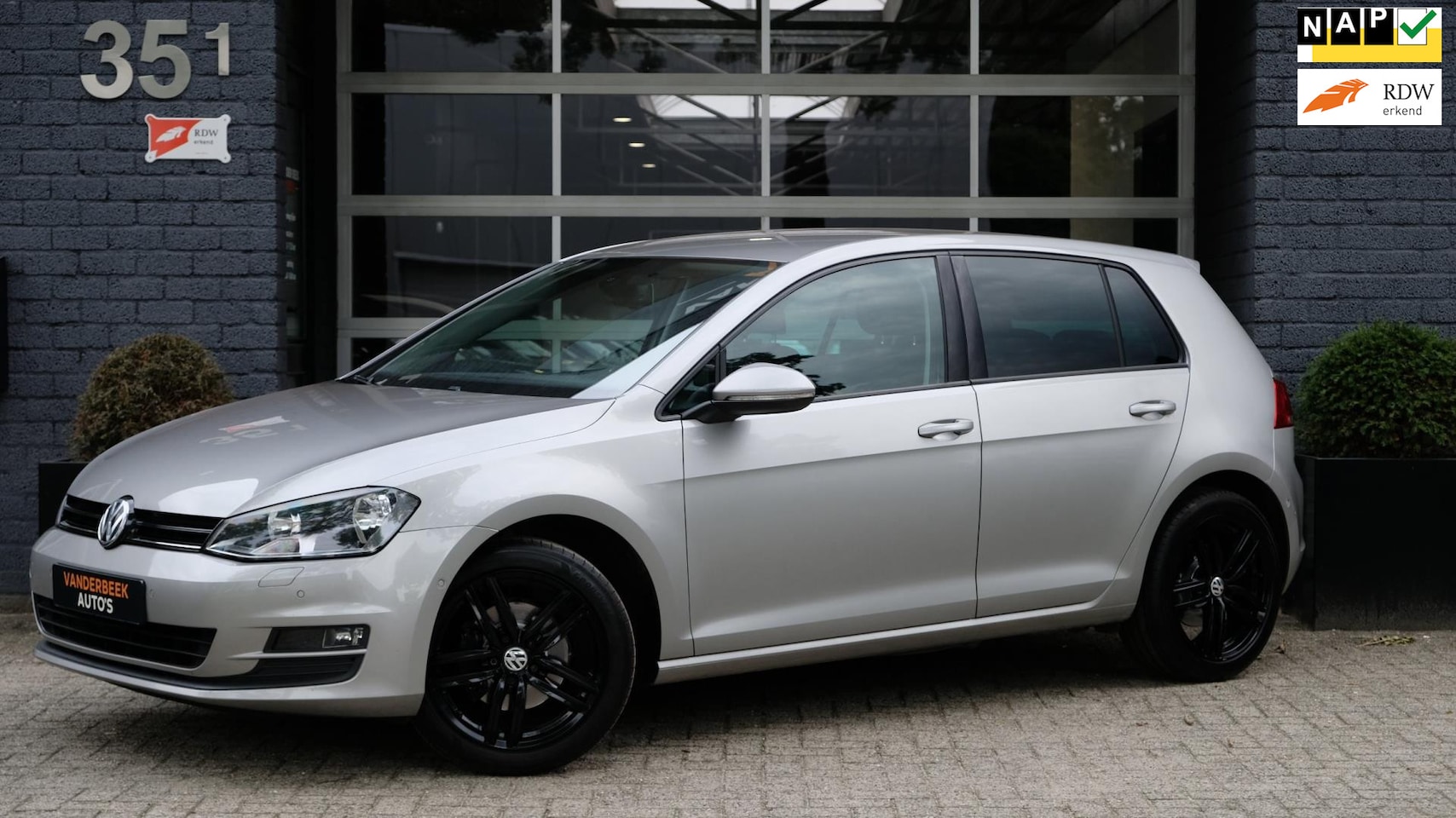 Volkswagen Golf - 1.2 TSI Comfortline 1.2 TSI Comfortline - AutoWereld.nl