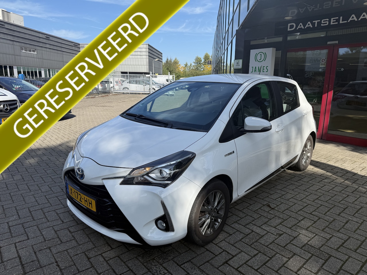 Toyota Yaris - 1.5 Hybrid Executive camera - AutoWereld.nl