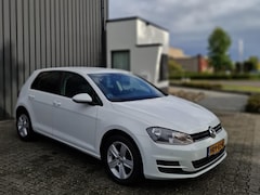 Volkswagen Golf - 1.2 TSI Trendline