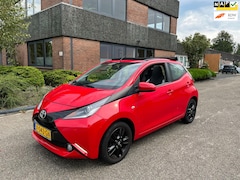 Toyota Aygo - 1.0 VVT-i x-cite Schuifdak Boekjes Camera N.A.P