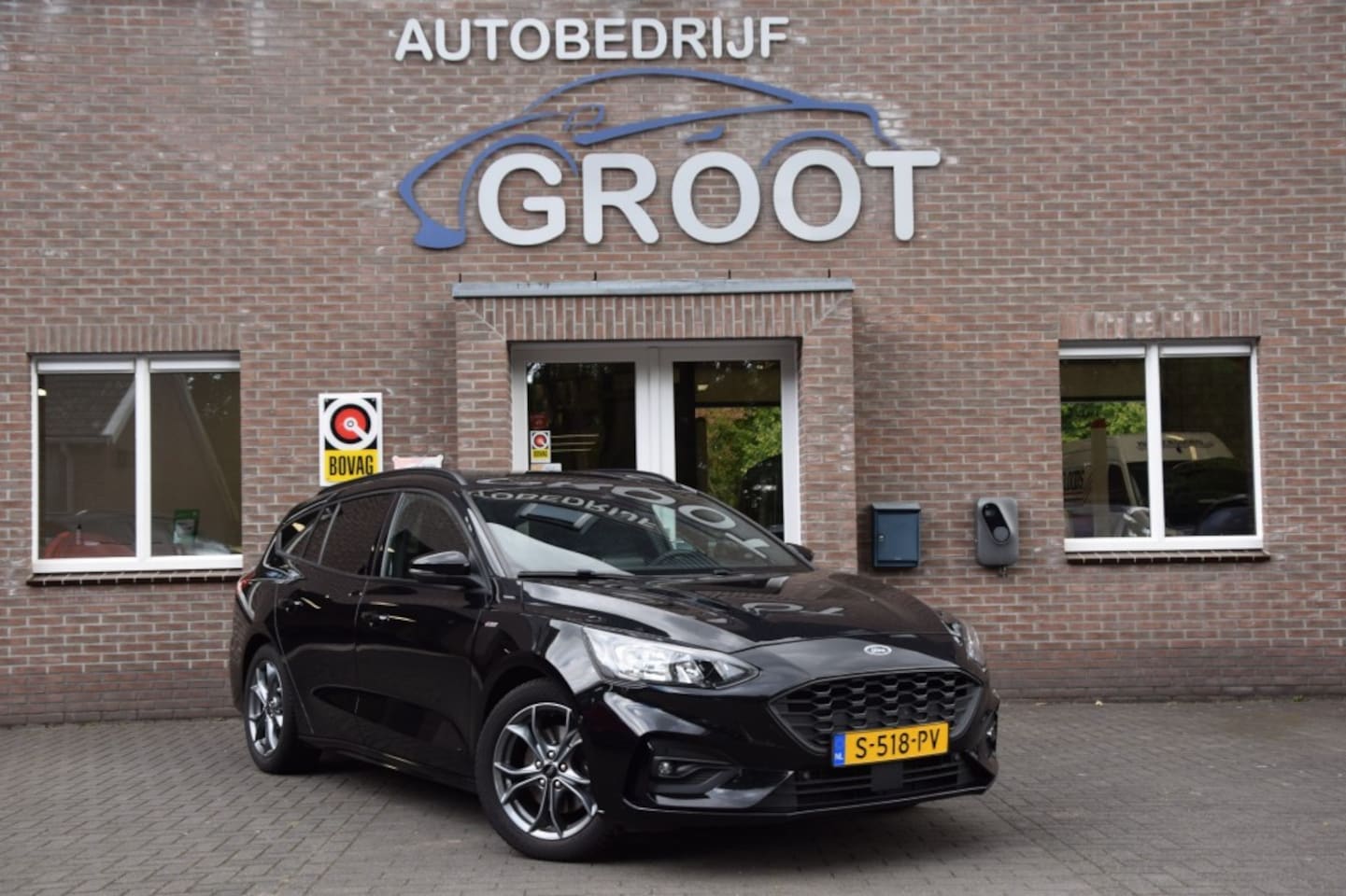 Ford Focus - 1.0 ECOB. ST LINE! CAMERA/CRUISE/STOELVERW. - AutoWereld.nl