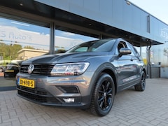 Volkswagen Tiguan - 1.5 TSI Comfortline Business Ecc Led Navi Trekhaak 2019