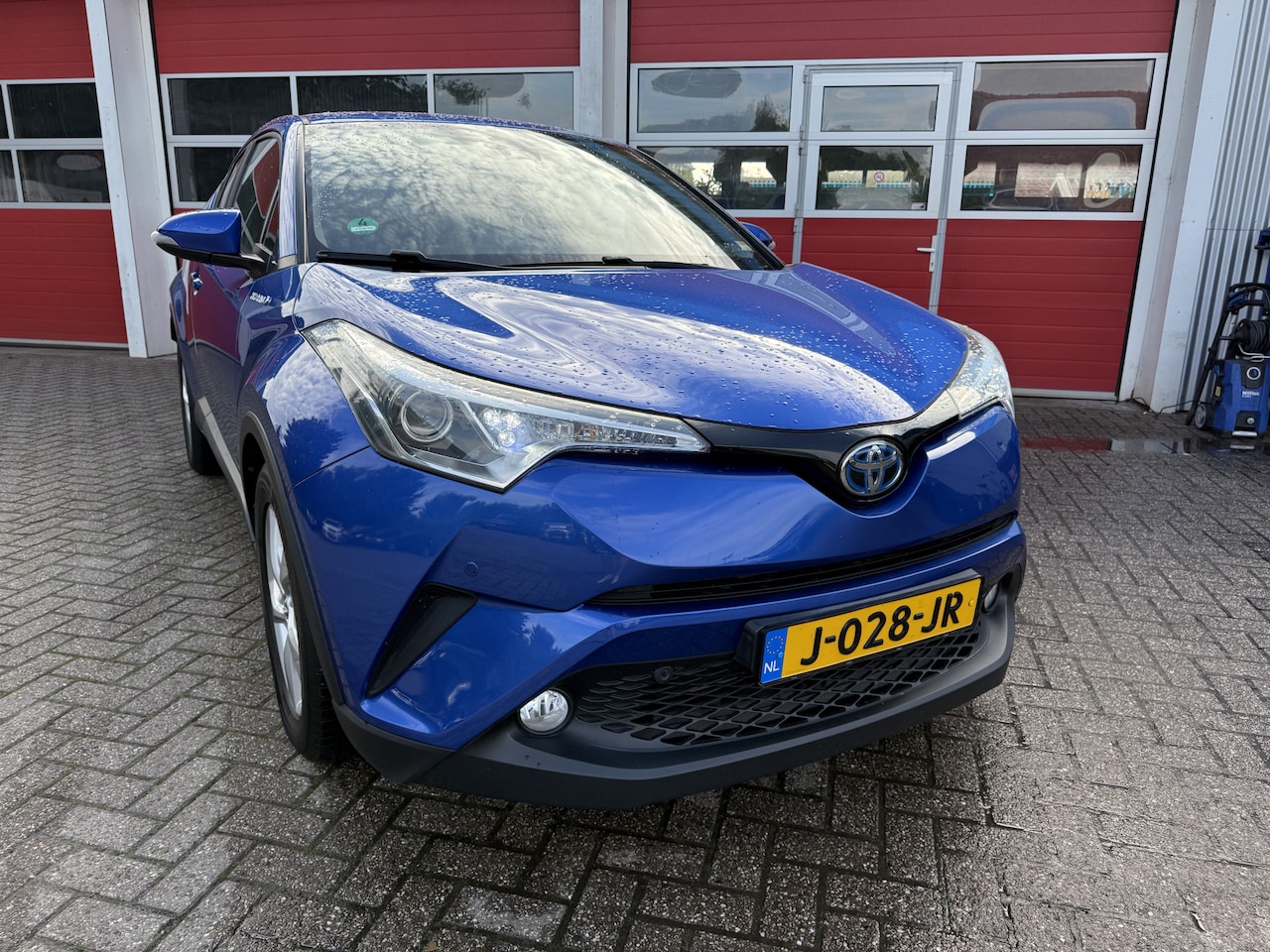 Toyota C-HR - 1.8 Hybrid Dynamic | Navigatie | THR | - AutoWereld.nl