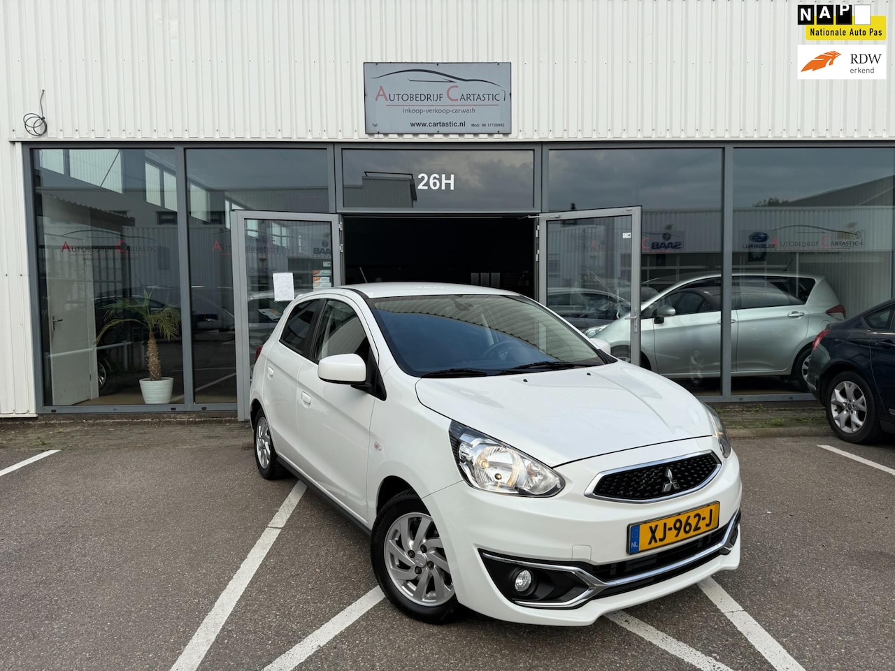 Mitsubishi Space Star - 1.0 Intense AIRCO | ELEKTRISCHE RAMEN | REGENSENSOR | AUTO VERLICHT. | DEALER ONDERHOUDEN - AutoWereld.nl