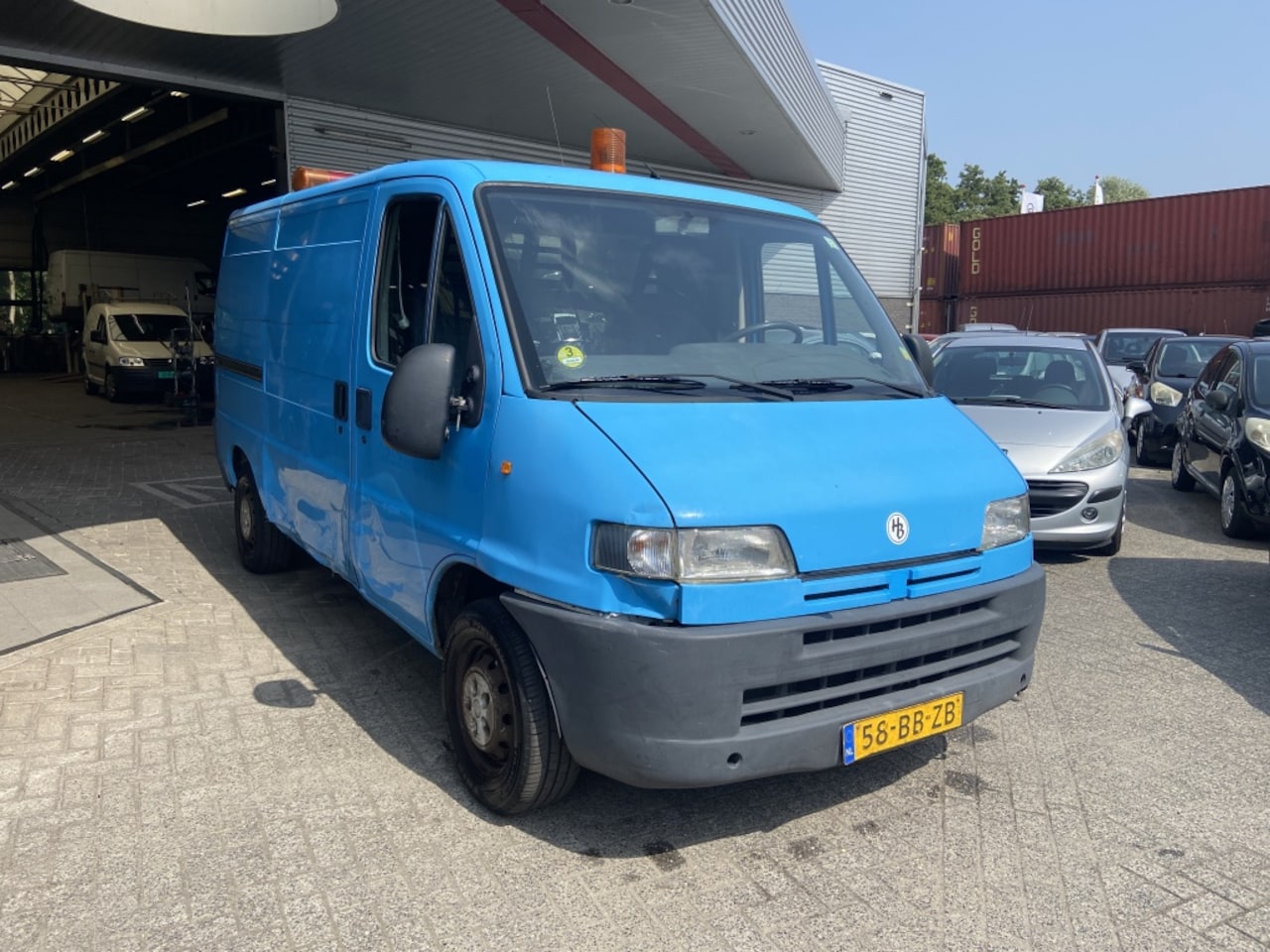 Peugeot Boxer - 270 M HDI 2.0 270 M HDI 2.0 - AutoWereld.nl