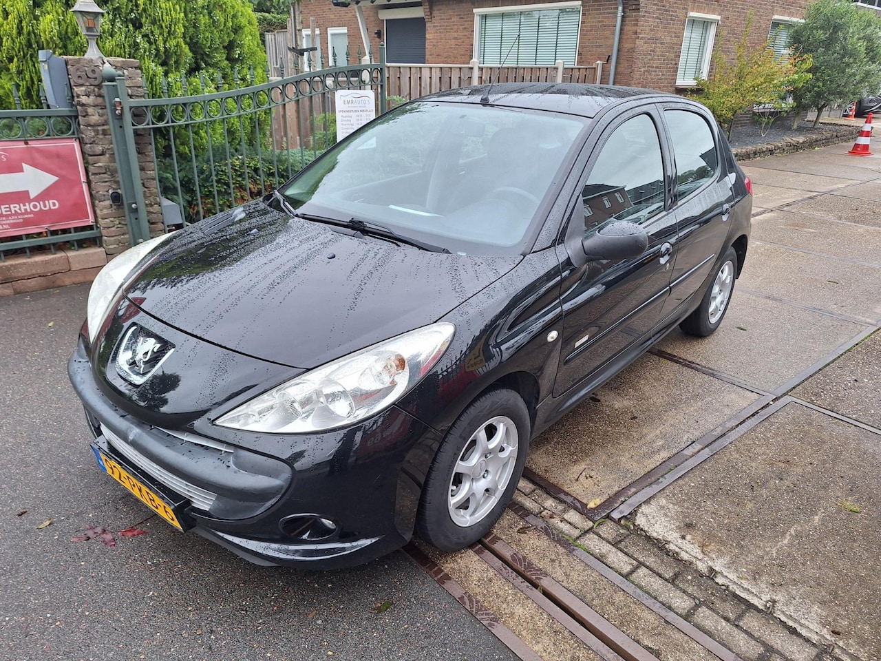 Peugeot 206 - 1.4 Millesim 200 - AutoWereld.nl