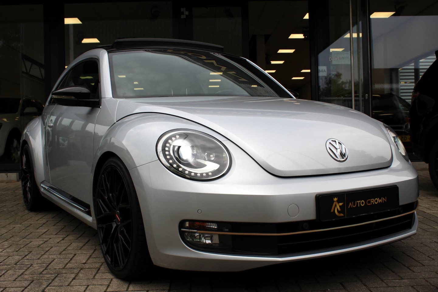 Volkswagen Beetle - 2.0 TSI Highline Leer+schuifdak! Luxe model! - AutoWereld.nl