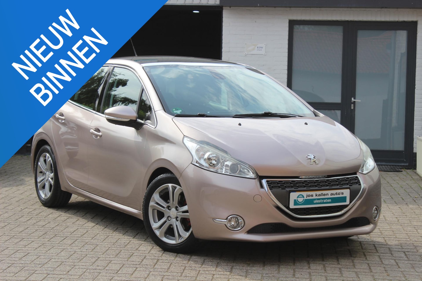 Peugeot 208 - 1.6 VTi Allure ECC, Trekhaak, Navigatie, Cruise Controle, Panoramadak - AutoWereld.nl