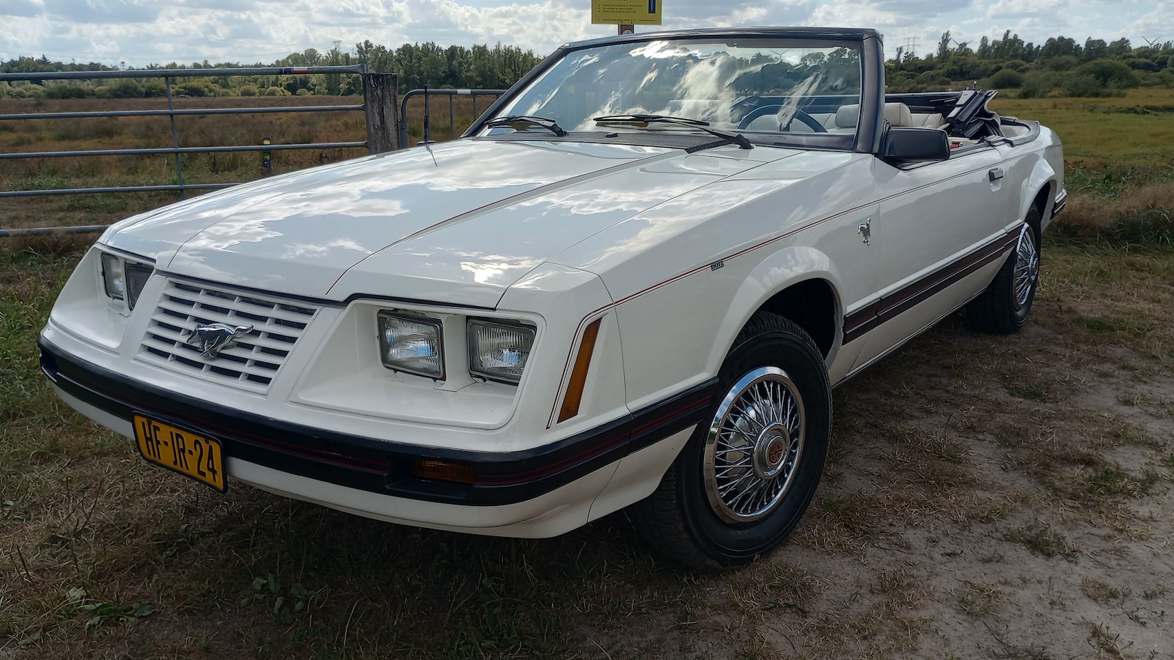 Ford Mustang Convertible - Fox body - AutoWereld.nl
