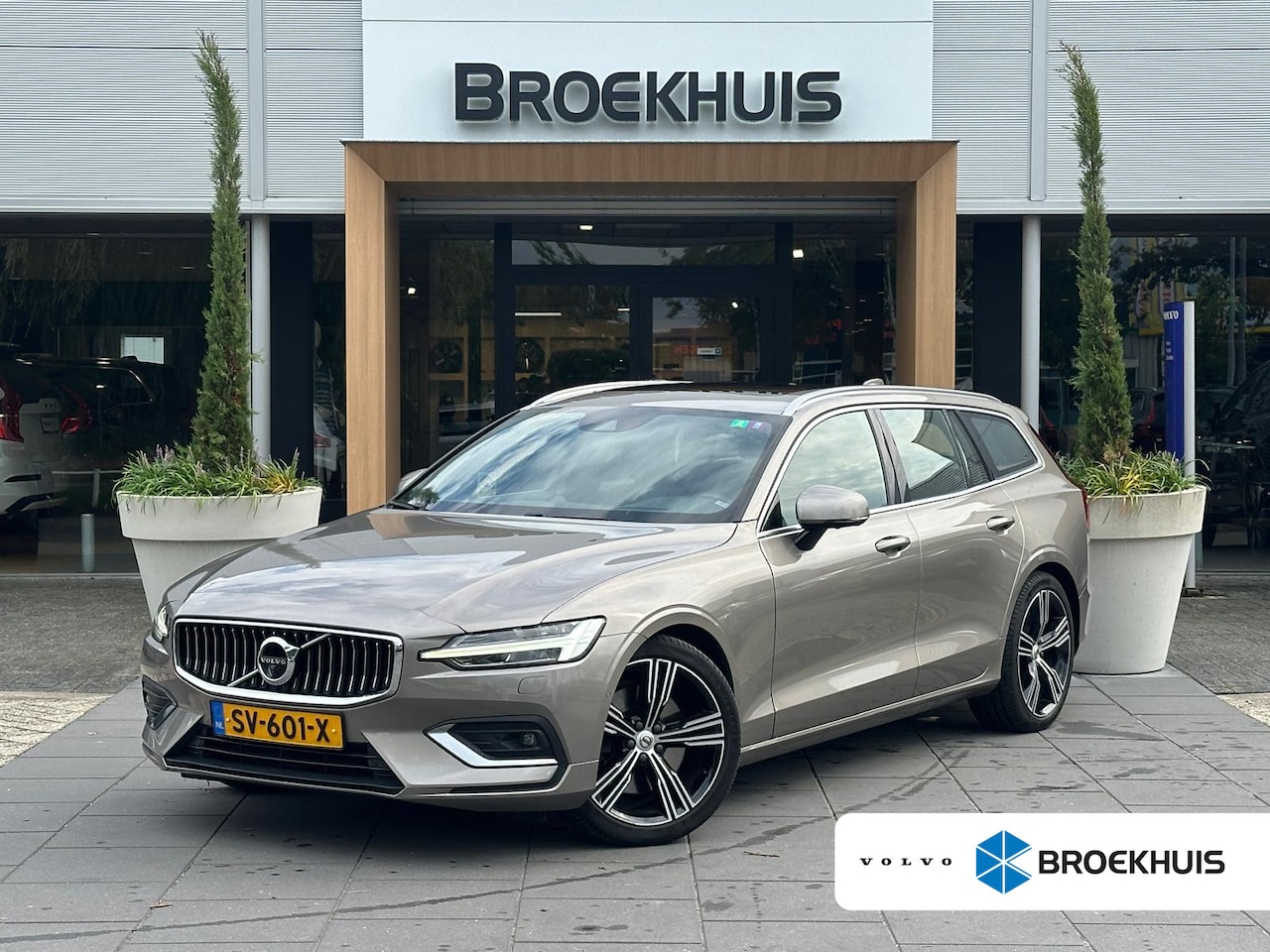 Volvo V60 - 2.0 D4 Inscription 2.0 D4 Inscription - AutoWereld.nl