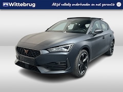 CUPRA Leon - 1.4 e-Hybrid Performance / AUTOMAAT/ PANO/ KEYLESS/ LED/ ELEKTR. STOEL/ ADAPT. CRUISE/ NAV