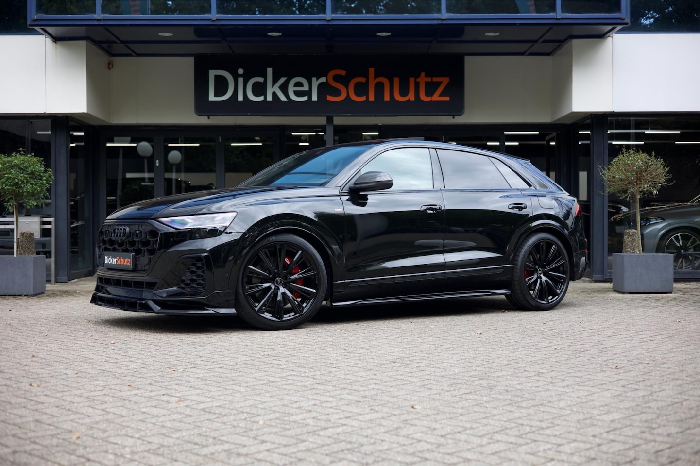 Audi Q8 - 60 TFSIe Competition | Bodykit | Vierwielbesturing | Pano | Trekhaak | Massage - AutoWereld.nl