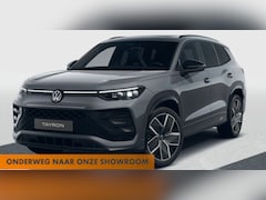 Volkswagen Tayron - 1.5 eHybrid R-Line Edition 272PK l Pano l Electrische Trekhaak l Black Pack l Stoelverwarm