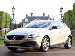 Volvo V40 Cross Country - 1.5 T3 Polar+ Luxury Automaat | NL-AUTO | DEALER OH | FULL OPTION | PANODAK | LEDER | AFN.
