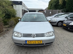 Volkswagen Golf - 1.6-16V