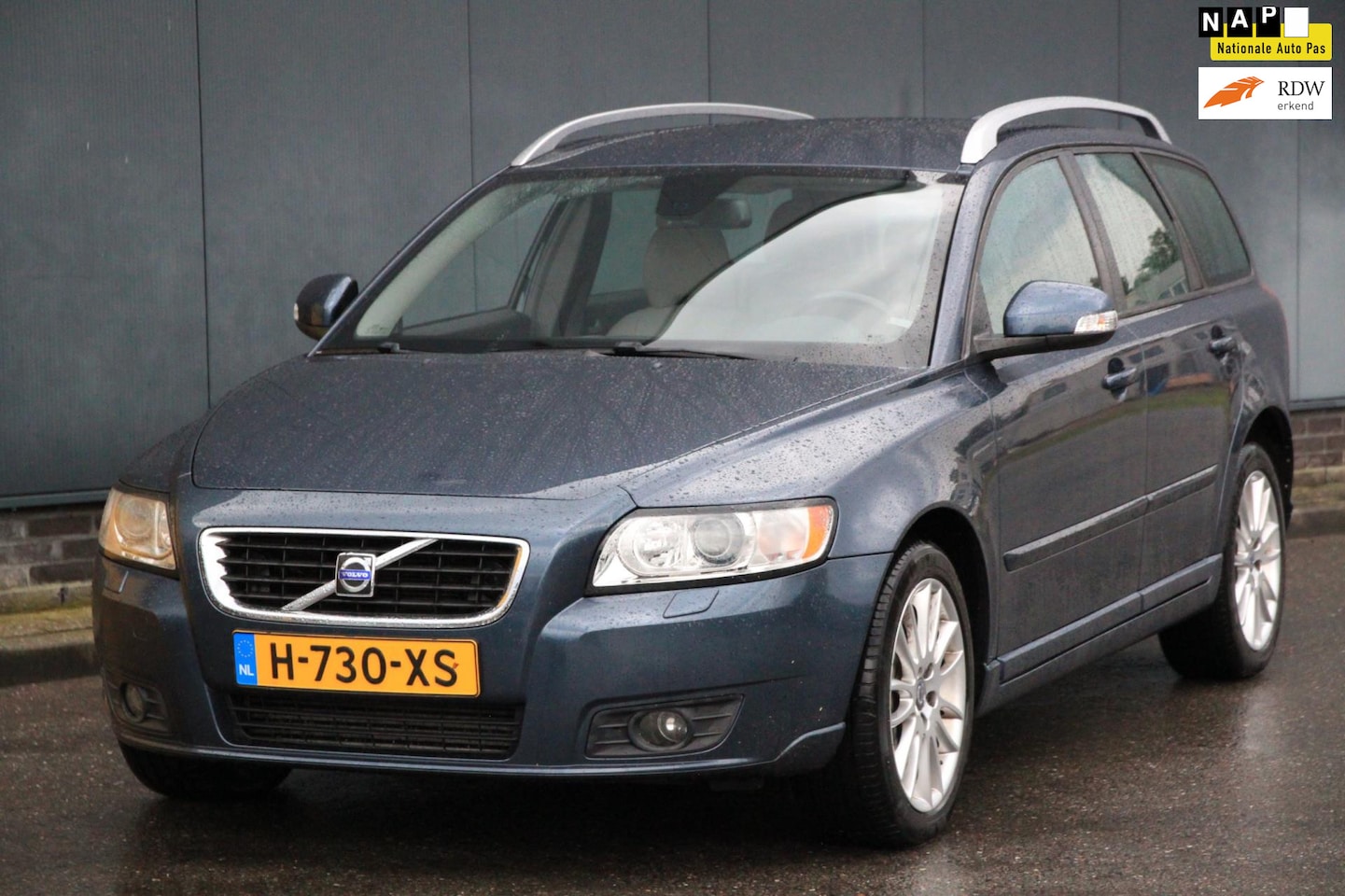 Volvo V50 - 2.5 T5 AWD Summum Xenon/Leer/Navigatie/Parkeersensor/Spoiler - AutoWereld.nl