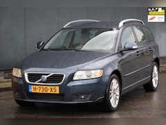 Volvo V50 - 2.5 T5 AWD Summum Xenon/Leer/Navigatie/Parkeersensor/Spoiler
