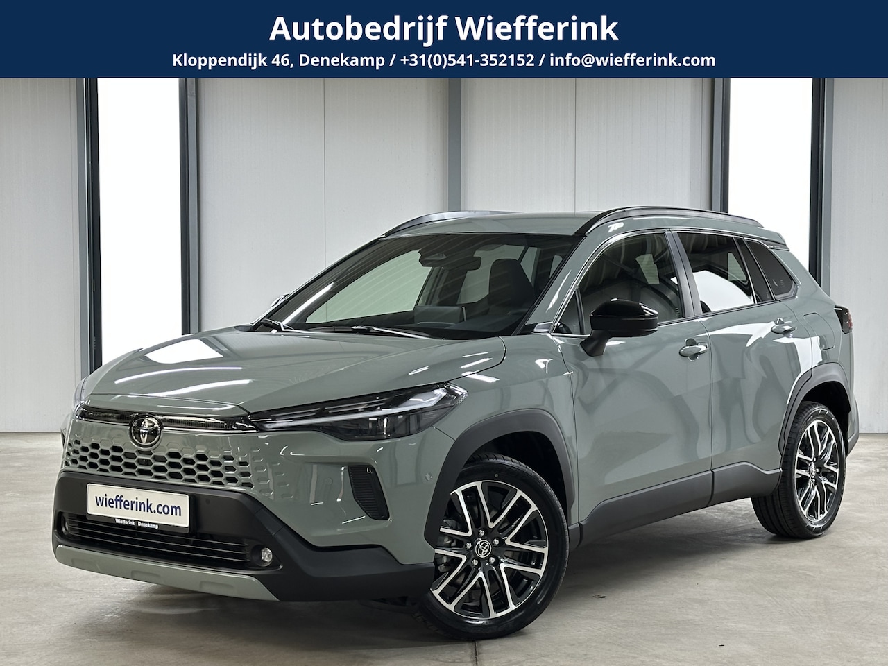 Toyota Corolla Cross - Hybrid 180 Executive | Leder | JBL | Camera | - AutoWereld.nl