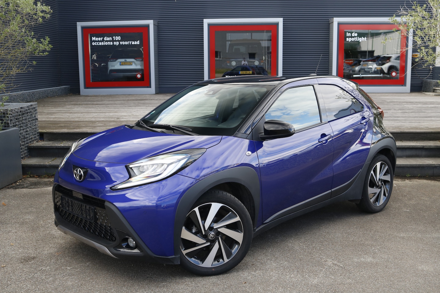 Toyota Aygo X - 1.0 VVT-i S-CVT Premium foto. maken - AutoWereld.nl