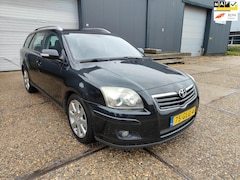 Toyota Avensis Wagon - 2.0 VVTi ( Navigatie en leder bekleding )