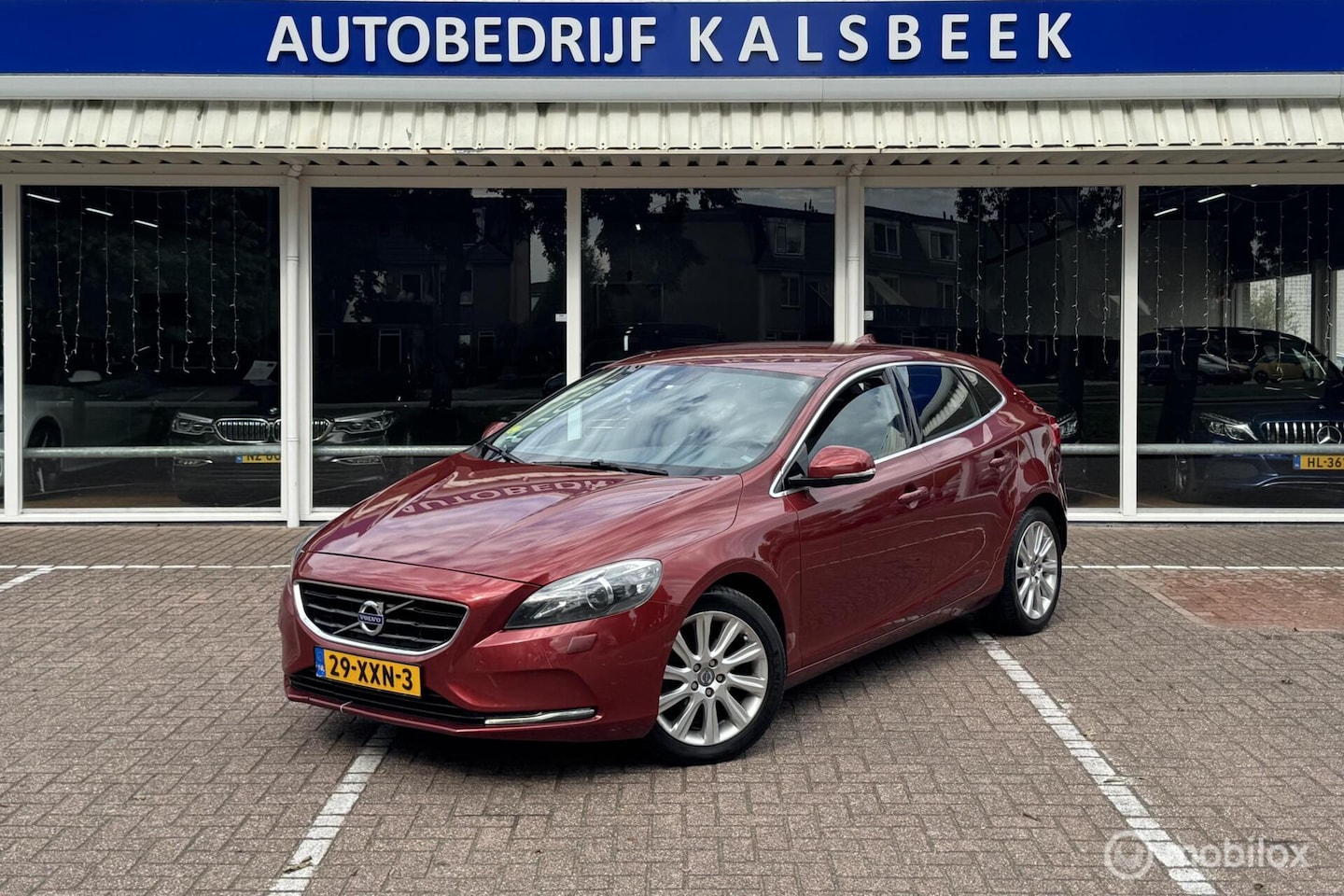 Volvo V40 - 1.6 D2 Summum|Leer|Camera|Stoelverwarming| - AutoWereld.nl