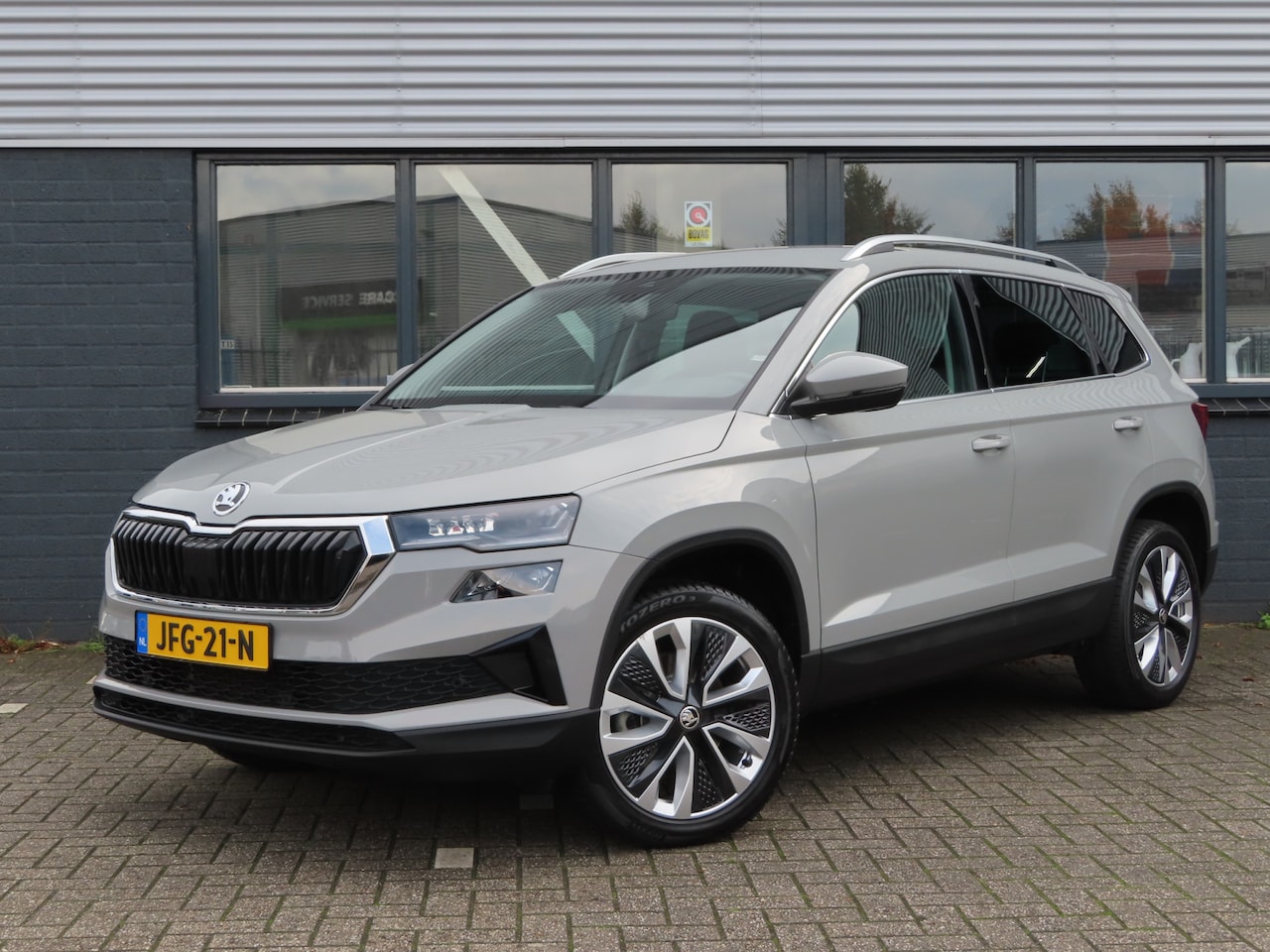 Skoda Karoq - 1.5 TSI ACT Business Edition | camera | adaptive cruise | - AutoWereld.nl