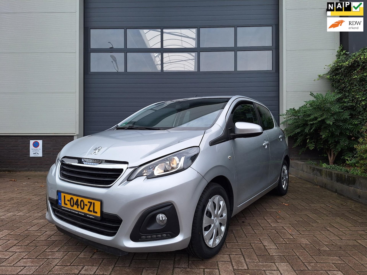Peugeot 108 - | 1.0 VTi Active TOP! | Automaat | Airco | Bluetooth & telefoon verbinding | - AutoWereld.nl